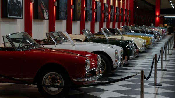 Os elementos essenciais para navegar com segurança em meio à neblina: o que você precisa saber!